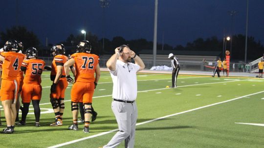 Jones passes lessons of coaching to next generation