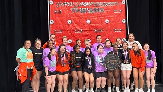 Lady Pines earn bronze at state powerlifting meet