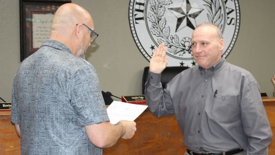 Lilly resigns, attorneys negotiate details