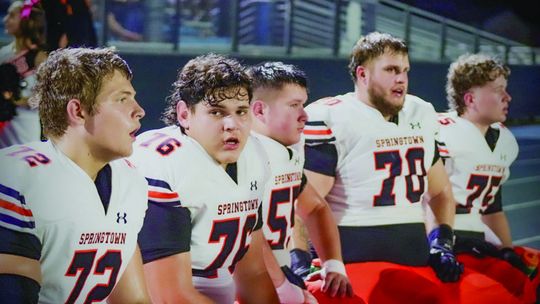 Porcupines still perfect with 36-7 win over China Spring