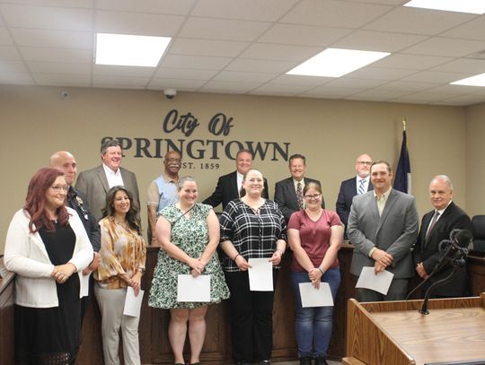 City commends employees for storm recovery, relief efforts after tornado