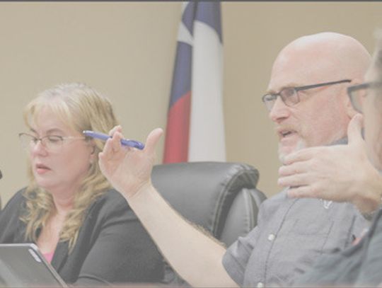 Council approves final budget, lower tax rate