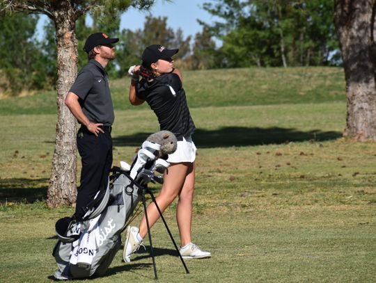 Crain claims first place medalist, advances to state