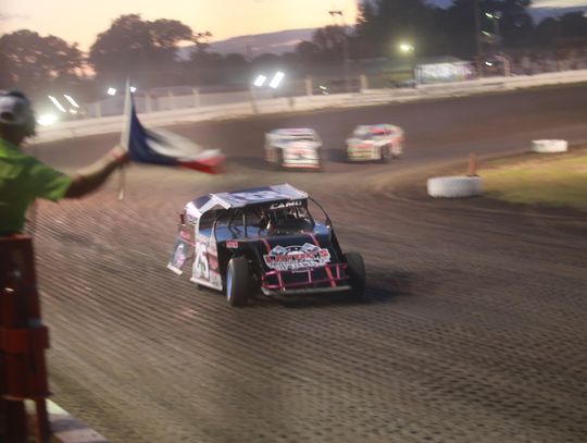 Gaston brothers battle through highs, lows at Boyd Raceway