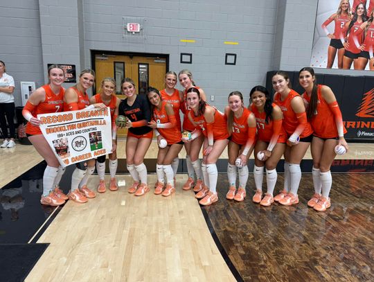 Lady Porcupines cruise past Castleberry, Bridgeport in district play