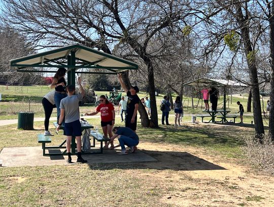 Local church youth groups give back