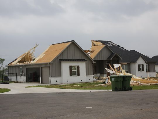 EF-1 tornado strikes Springtown