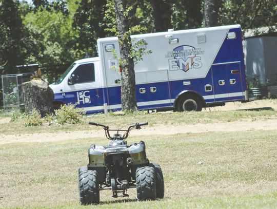 Only minor injuries in Oak Drive 4-wheeler accident