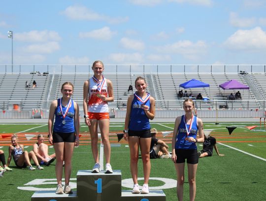 POJO track sends strong group to regionals