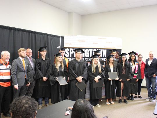 Porcupine Academy graduates 11 in class of 2026