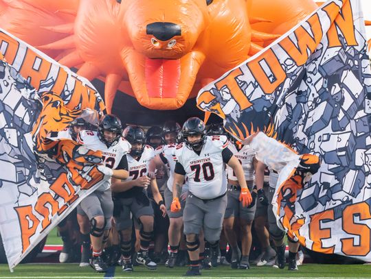 Porcupines open playoffs against Lake Worth