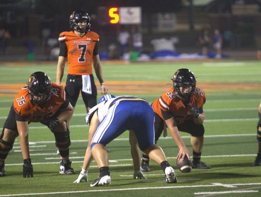 Porcupines overpower Castleberry 61-21