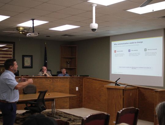Reno council adopts higher tax rate, $3.74M budget in back-to-back meetings