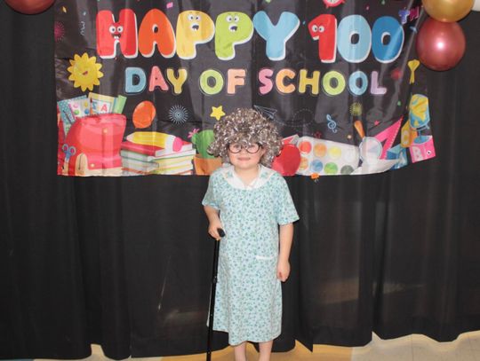 SISD celebrates 100th day of school