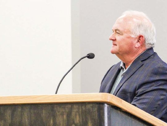 SISD trustees approve construction oversight