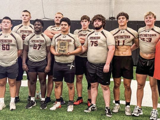 Springtown linemen win Division II, qualify for state finals