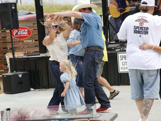 Storm benefit at Fink’s Backyard supports recovery efforts