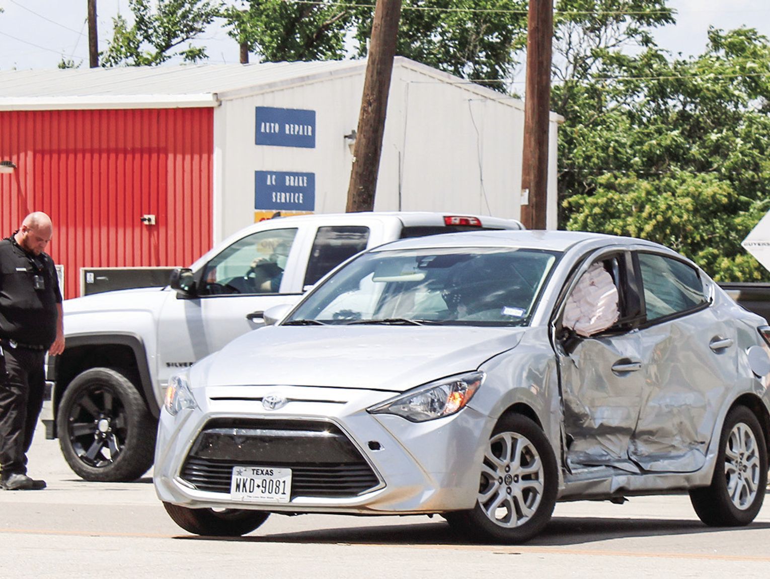 Springtown Police Wreck ties up traffic on SH 199