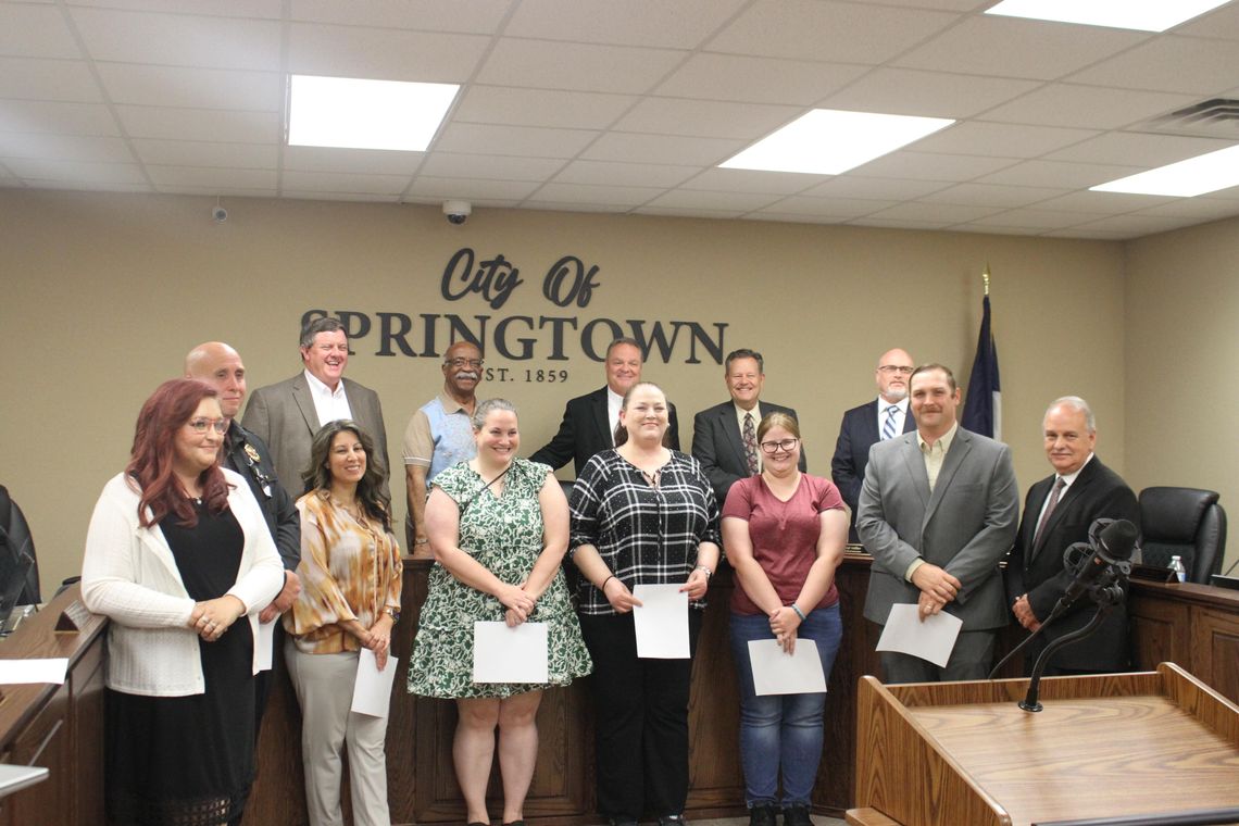 City commends employees for storm recovery, relief efforts after tornado City commends employees for storm recovery, relief efforts after tornado