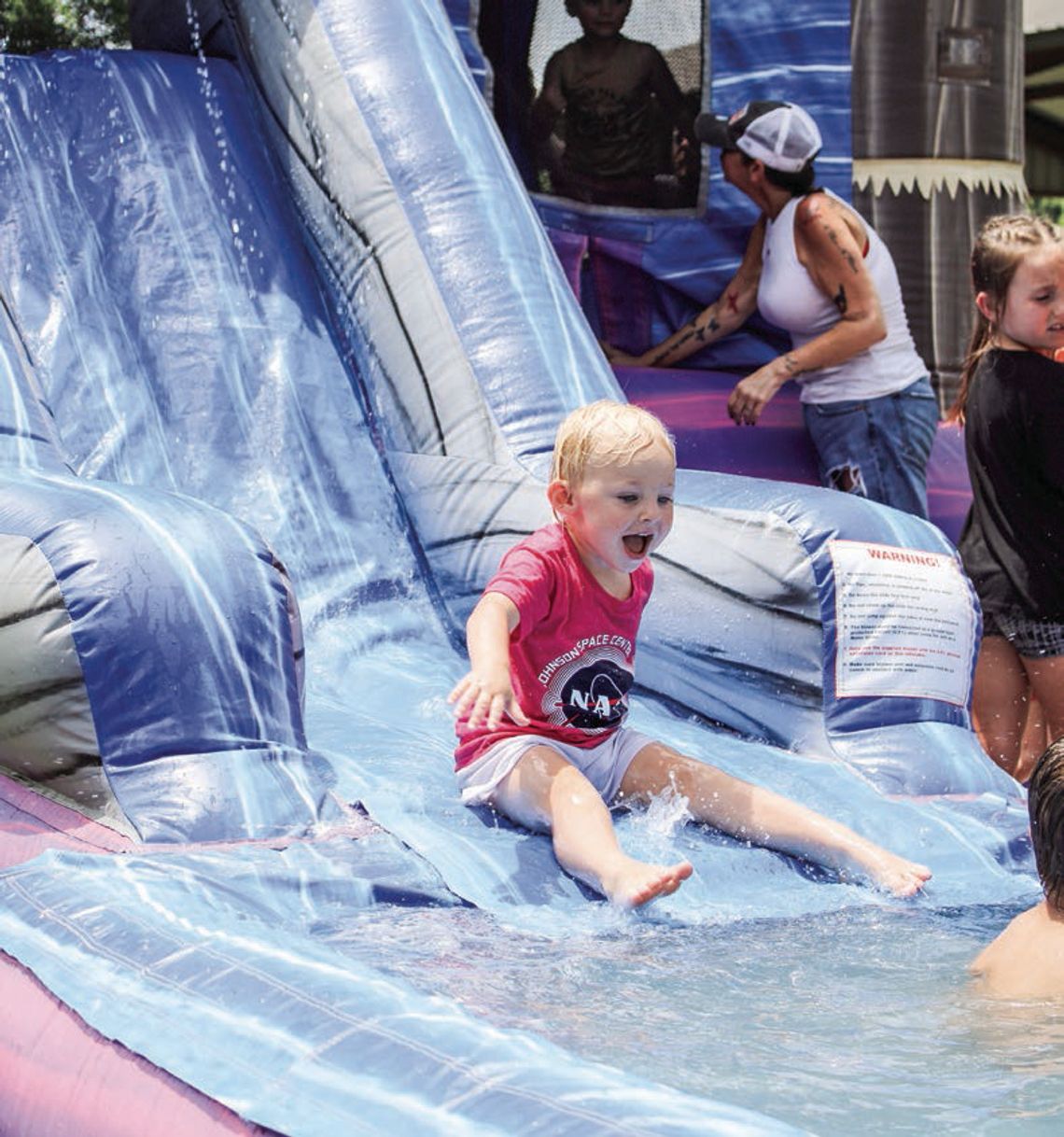 Families flock to Summer Splash