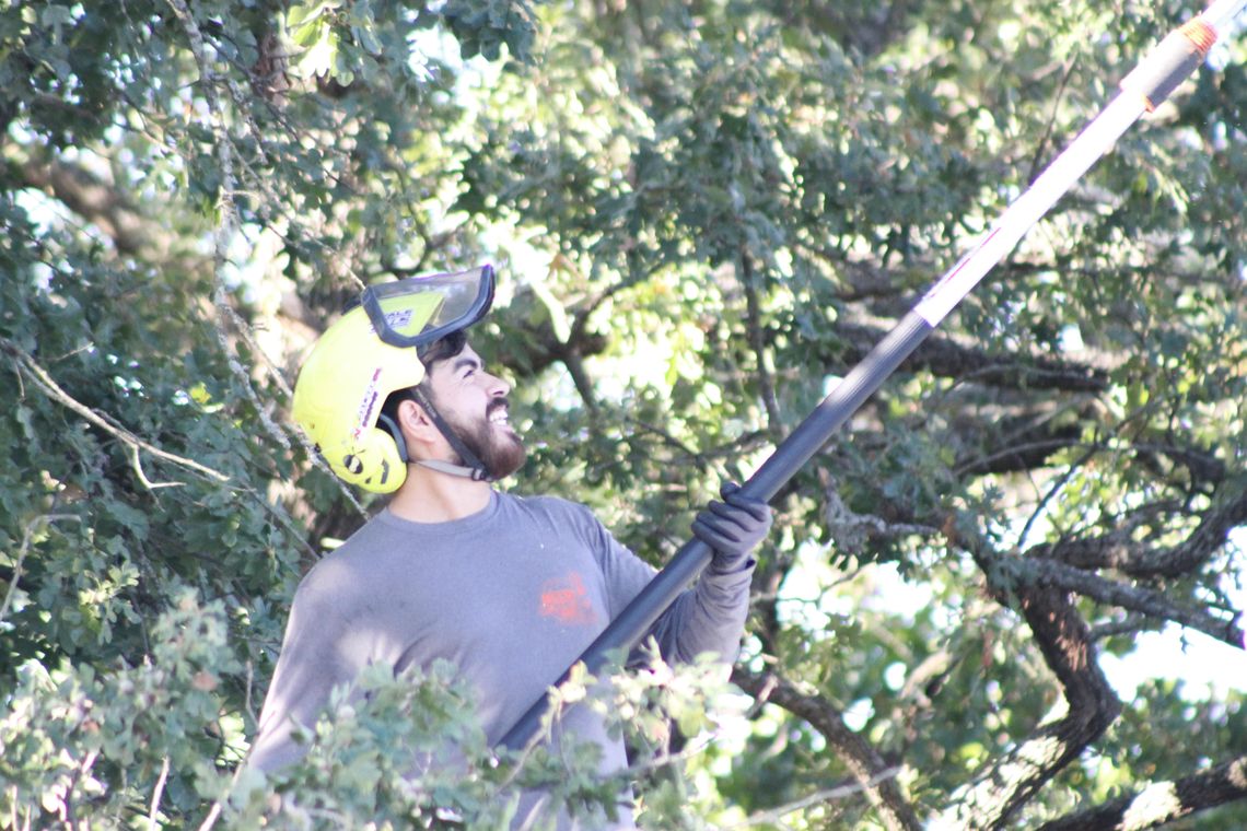 Good Neighbors Fall Blitz helps Springtown homeowner Good Neighbors Fall Blitz helps Springtown homeowner