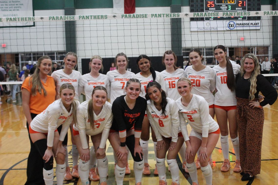 Lady Porcupines clinch No. 1 seed with sweep of Lady Eagles