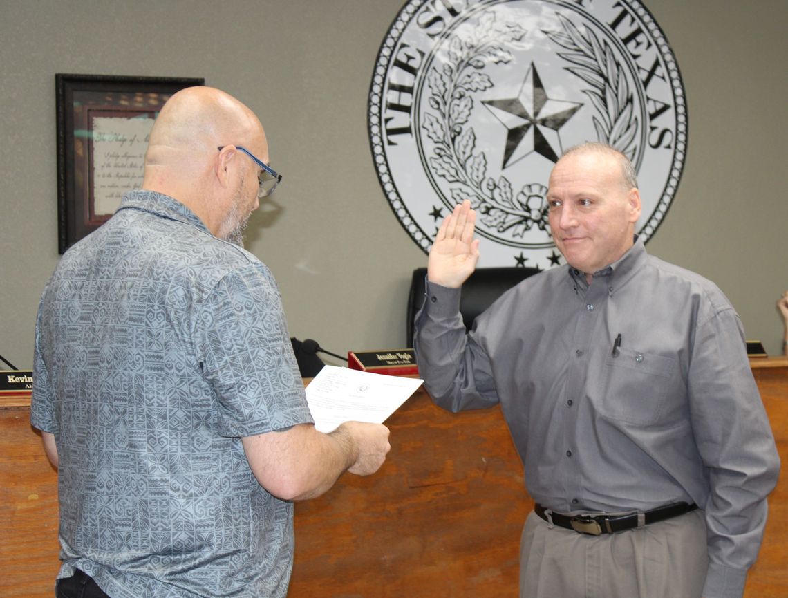 Lilly resigns, attorneys negotiate details Lilly resigns, attorneys negotiate details