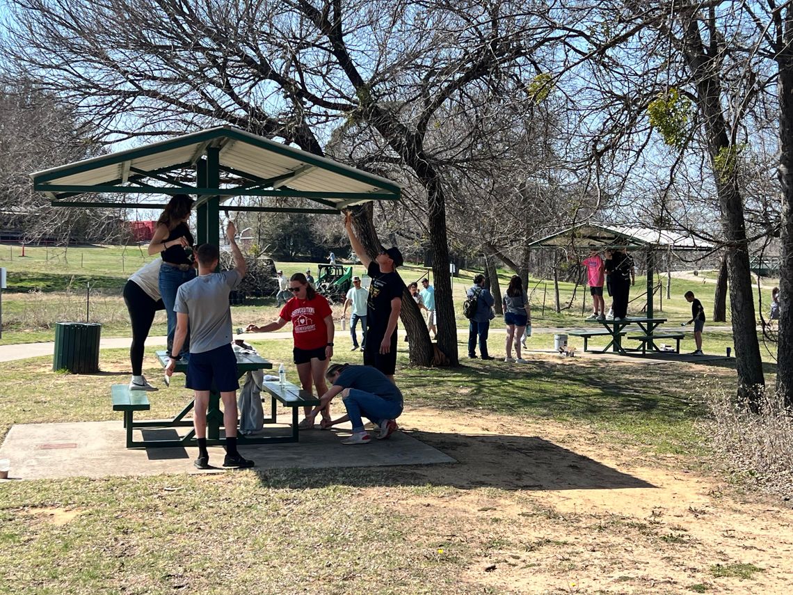 Local church youth groups give back Local church youth groups give back