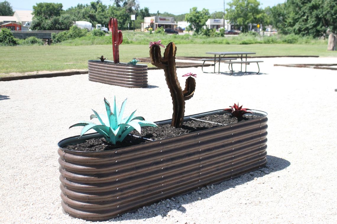 Optimist Food Truck Park adds Texas-style charm Optimist Food Truck Park adds Texas-style charm