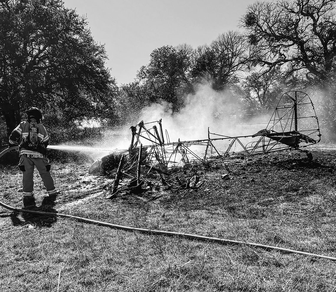 Plane crashes, burns south of Azle
