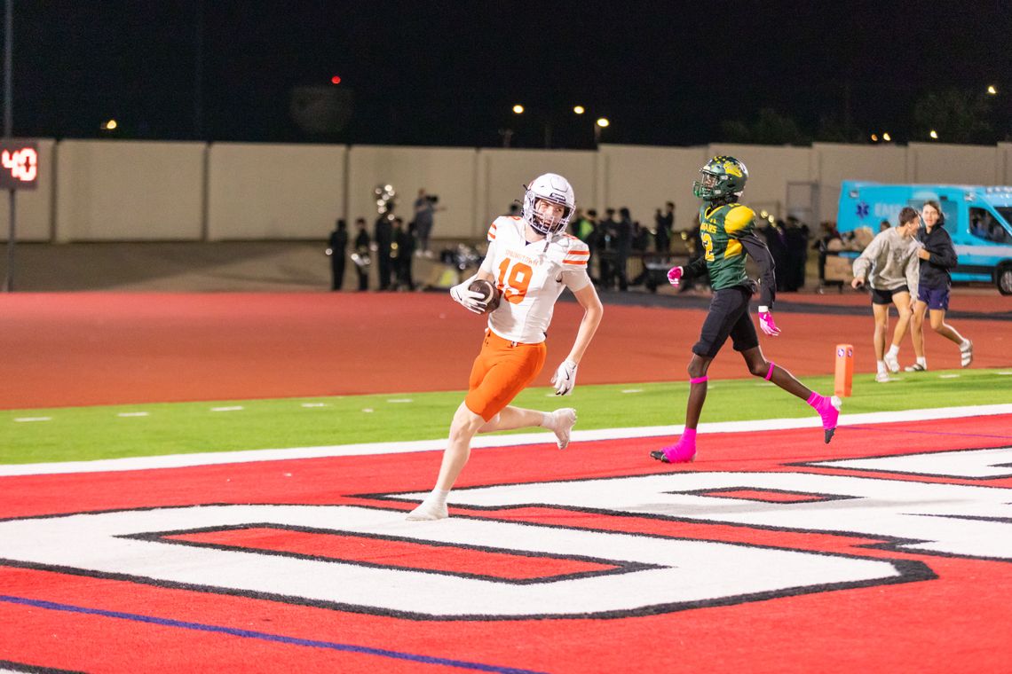 Porcupines blank Western Hills, set stage for district title showdown