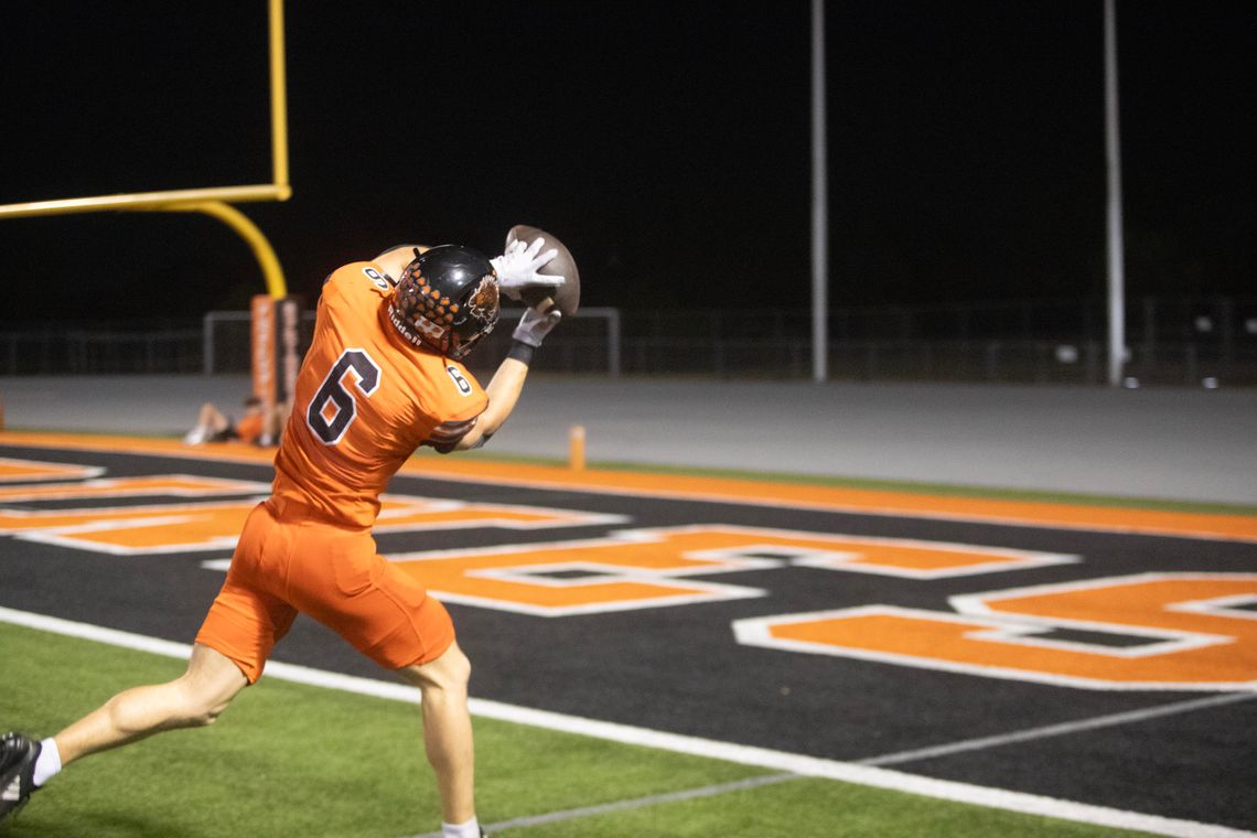 Porcupines rout Carter Riverside 55-0 for homecoming Porcupines rout Carter Riverside 55-0 for homecoming