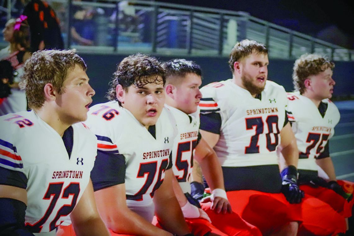 Porcupines still perfect with 36-7 win over China Spring