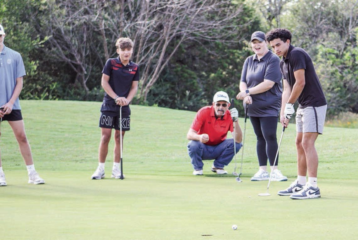 SEF golf tourney a swinging success