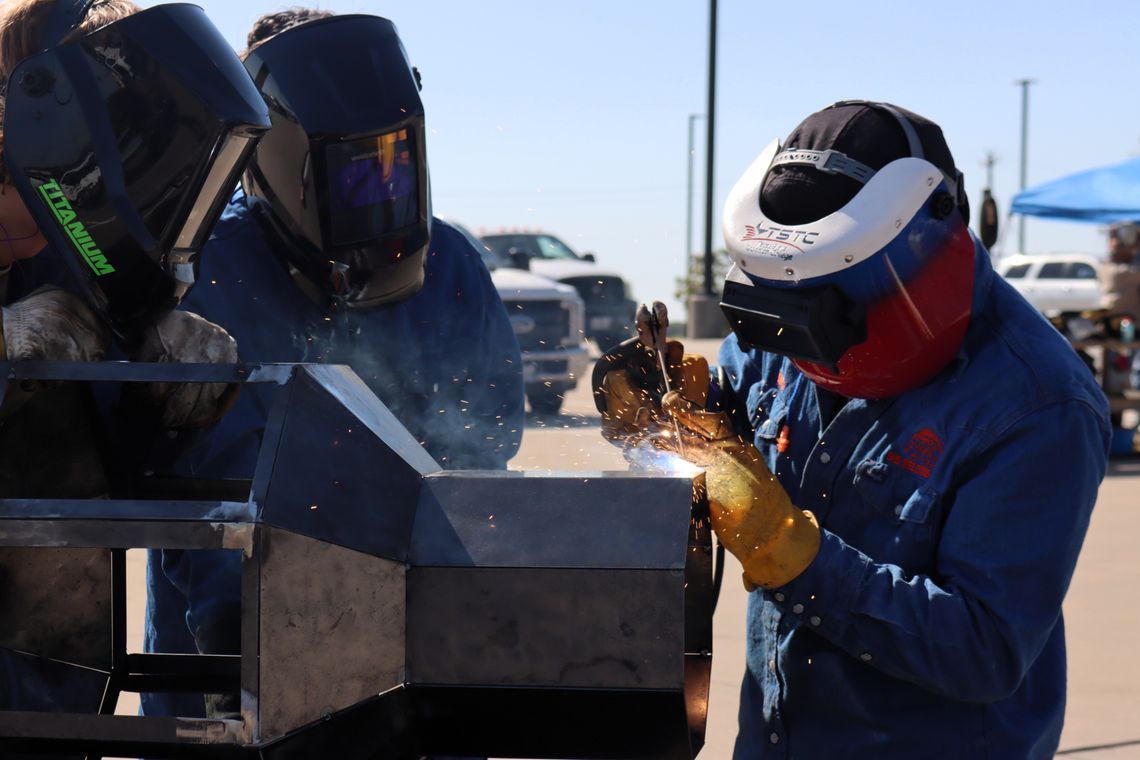 SHS FFA hosts Build Off competition SHS FFA hosts Build Off competition