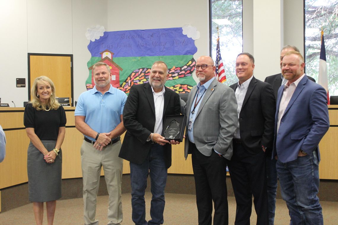 SISD trustees elect officers, said farewell to Veazey SISD trustees elect officers, said farewell to Veazey