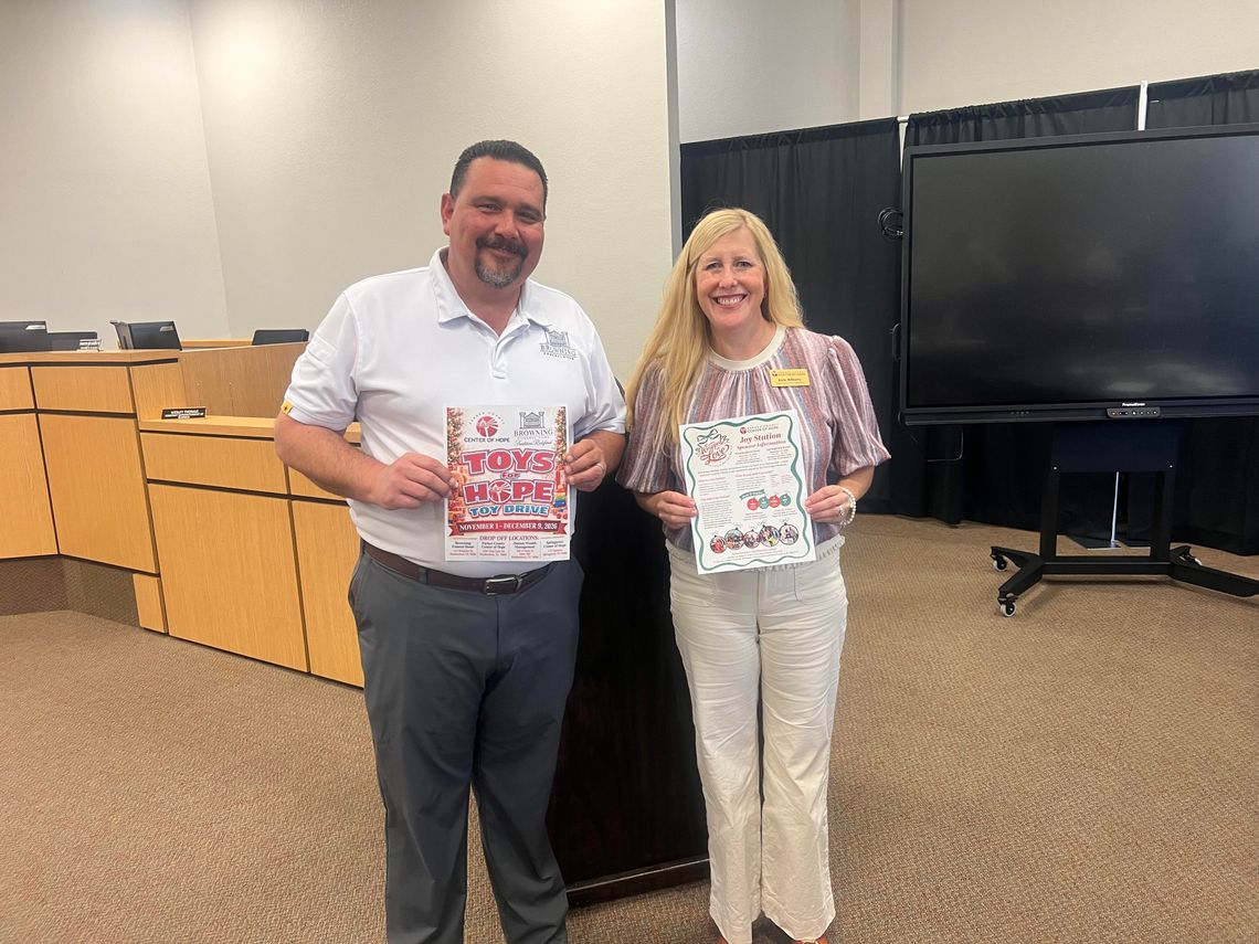 Springtown chamber highlights holiday giving