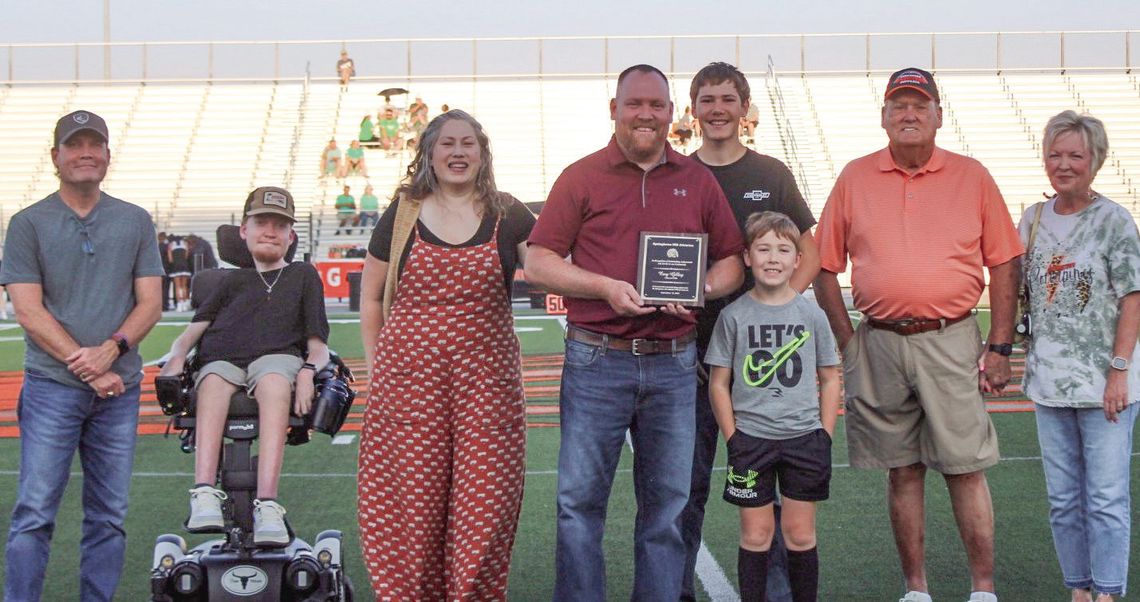 Springtown Wall of Honor adds Gilley, 2019 powerlifting team